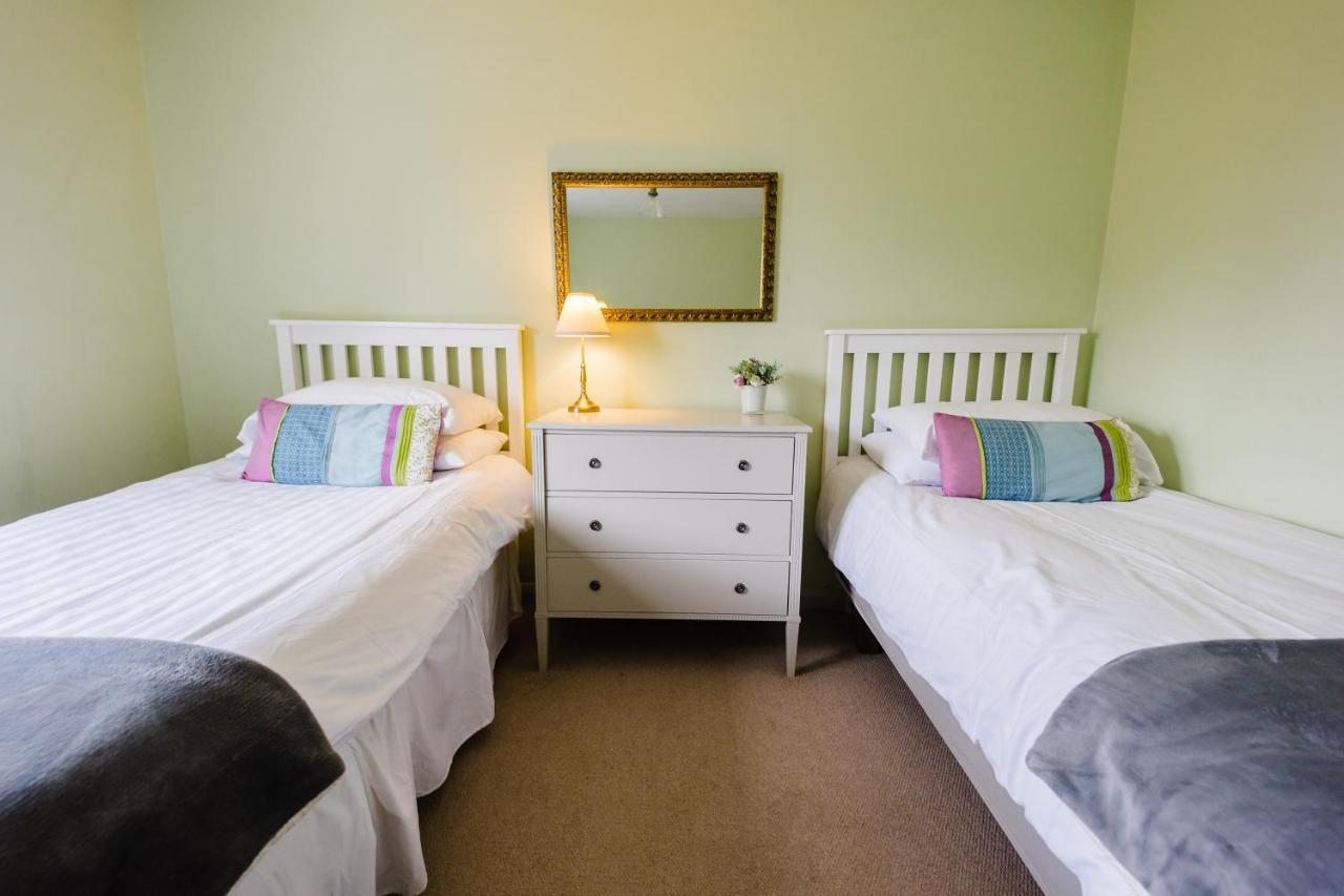 May Tree Cottage Manorbier 5 Mins From The Beach Sleeps 4 Exteriör bild