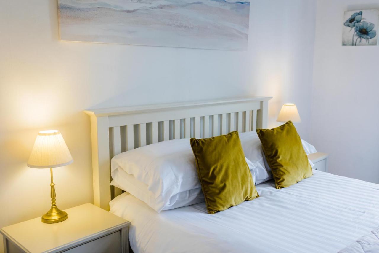 May Tree Cottage Manorbier 5 Mins From The Beach Sleeps 4 Exteriör bild