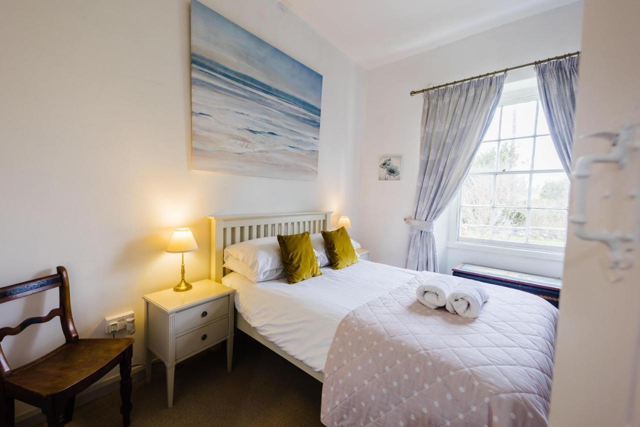 May Tree Cottage Manorbier 5 Mins From The Beach Sleeps 4 Exteriör bild