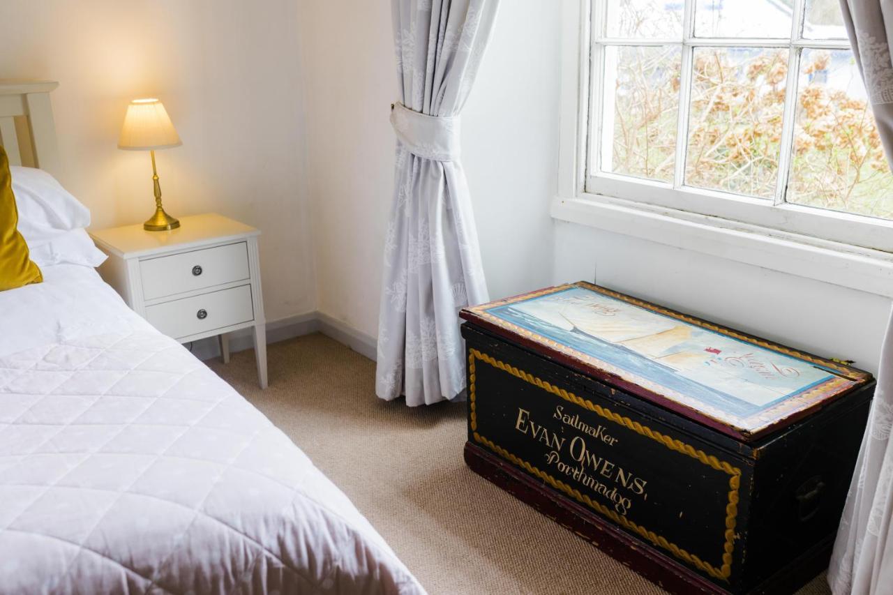 May Tree Cottage Manorbier 5 Mins From The Beach Sleeps 4 Exteriör bild