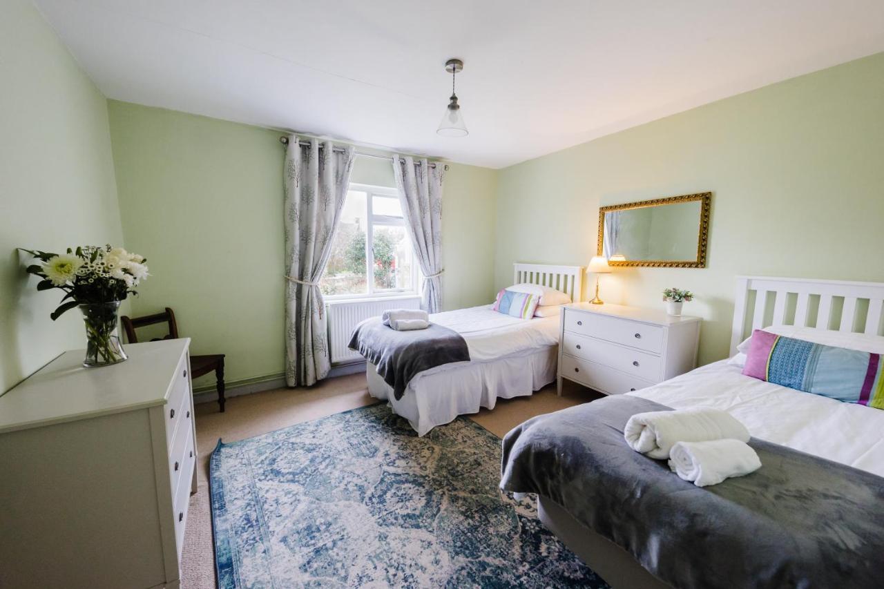 May Tree Cottage Manorbier 5 Mins From The Beach Sleeps 4 Exteriör bild